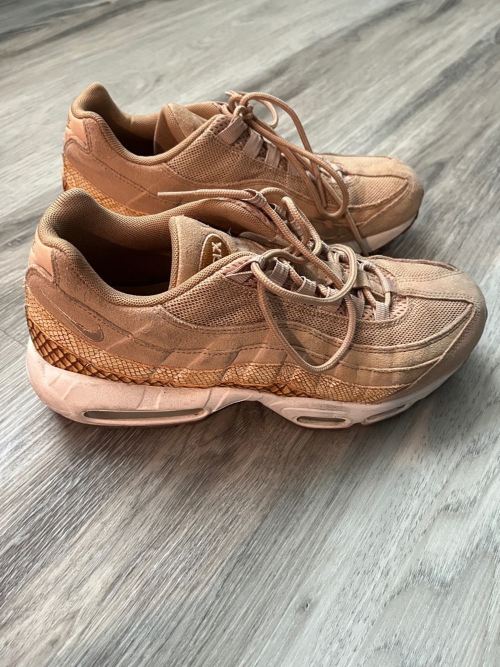 Nike Beige/Tan Mesh & Snake-Detail Air Max